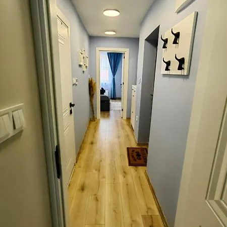 Blue Cream Apartment *