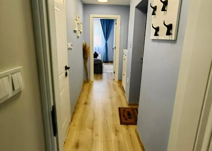 Blue Cream 아파트 *